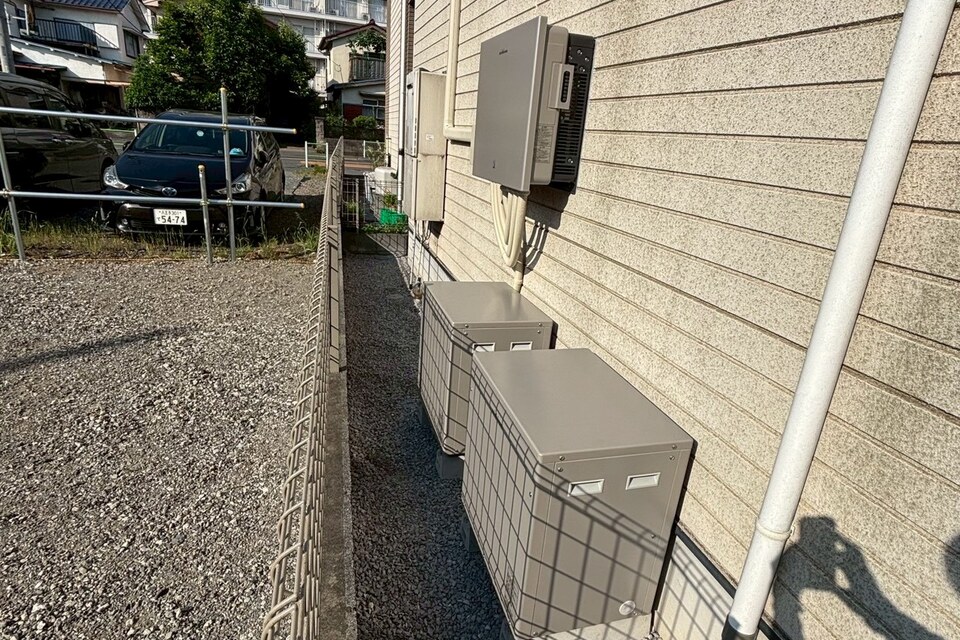 お問い合わせに対応するスタッフ